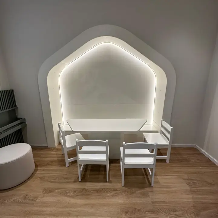 Brinquedoteca com casinha iluminada